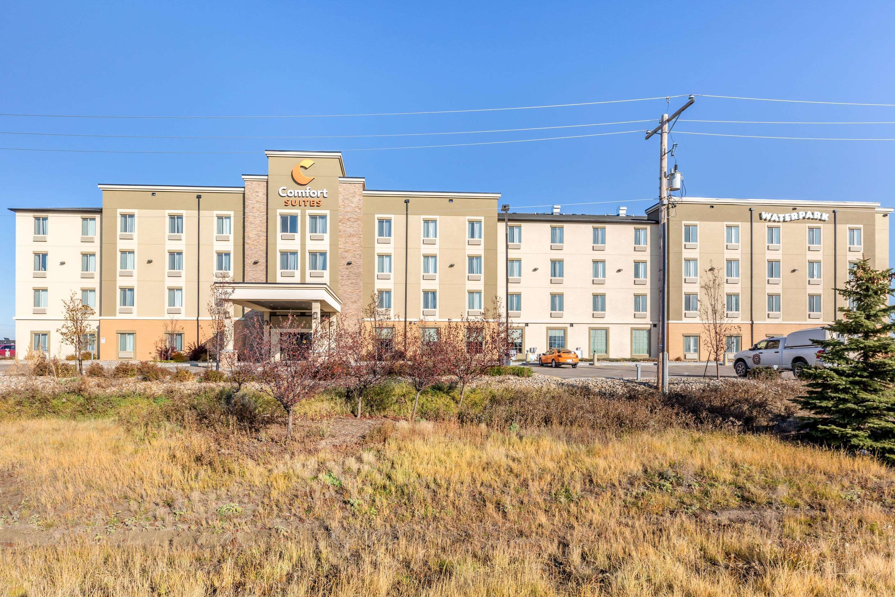 Comfort Suites Regina Esterno foto