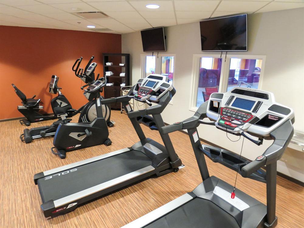 Comfort Suites Regina Esterno foto
